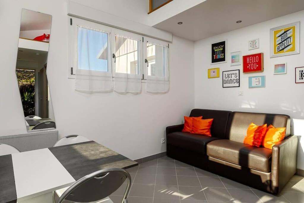 Ferienwohnung Studio Duplex - Le Garden - 10 Mn Disney Bailly-Romainvilliers Exterior foto